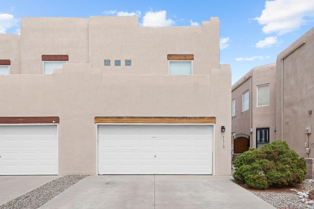 4731 Spanish Sun Avenue NE, Albuquerque, NM 87110