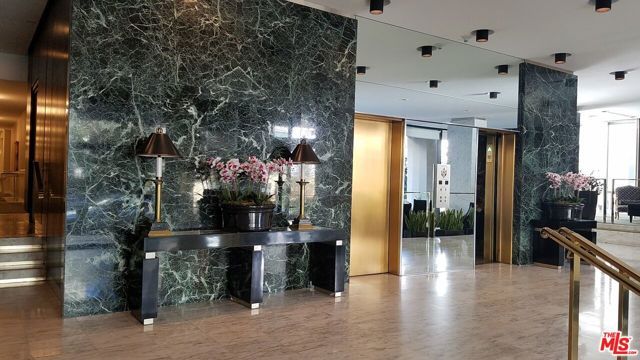 10450 Wilshire Boulevard 6D, Los Angeles, CA 90024