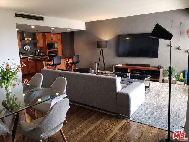 10450 Wilshire Boulevard 6D, Los Angeles, CA 90024