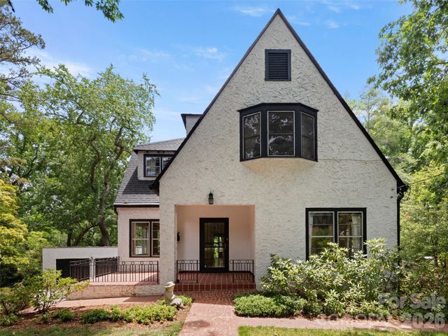 5 Normandy Road, Asheville, NC 28803