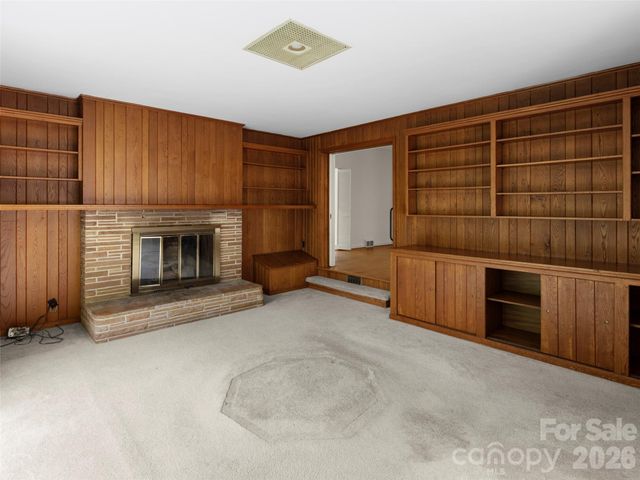 5 Normandy Road, Asheville, NC 28803