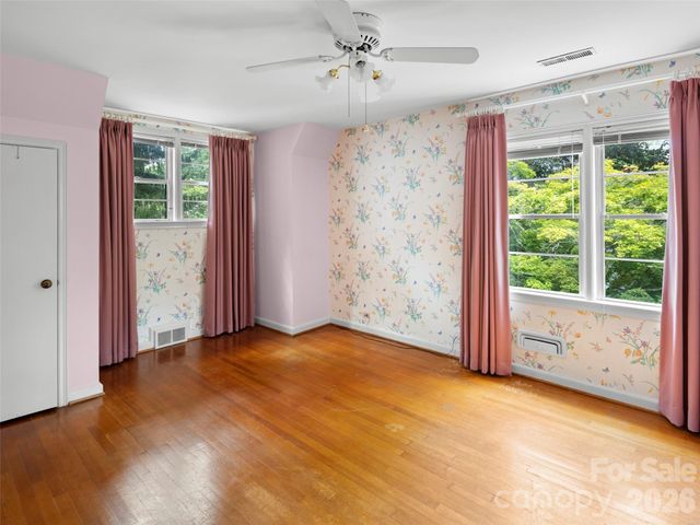 5 Normandy Road, Asheville, NC 28803