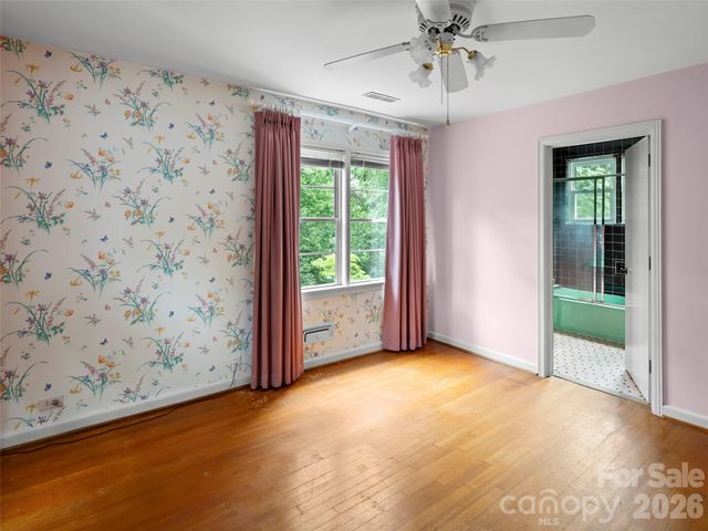 5 Normandy Road, Asheville, NC 28803