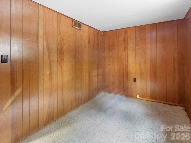 5 Normandy Road, Asheville, NC 28803