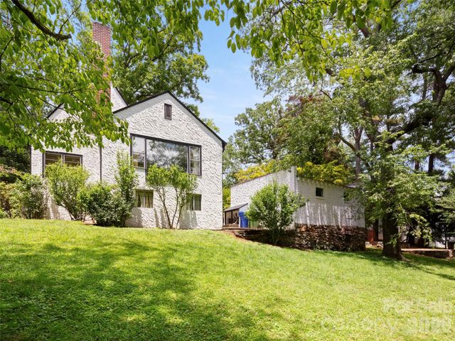 5 Normandy Road, Asheville, NC 28803