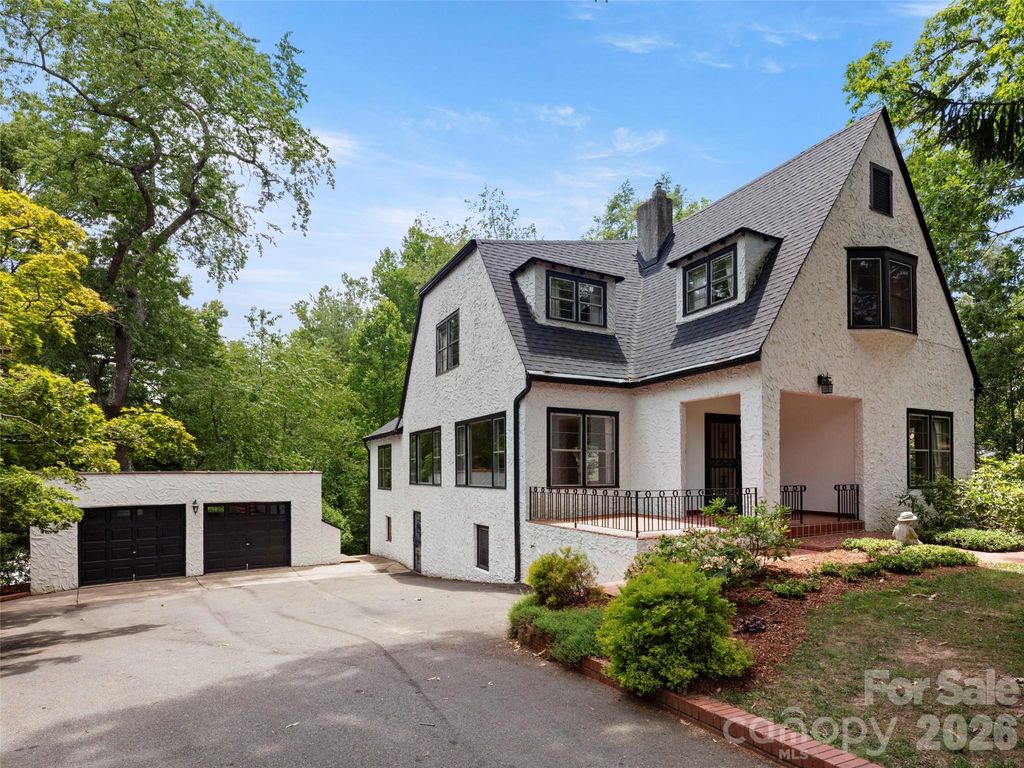 5 Normandy Road, Asheville, NC 28803