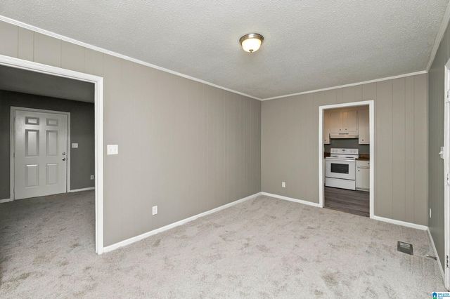 525 15TH COURT NW, Center Point, AL 35215