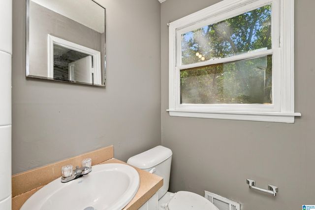 525 15TH COURT NW, Center Point, AL 35215