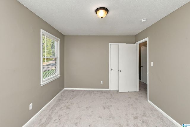 525 15TH COURT NW, Center Point, AL 35215