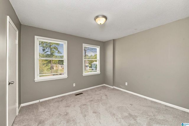 525 15TH COURT NW, Center Point, AL 35215