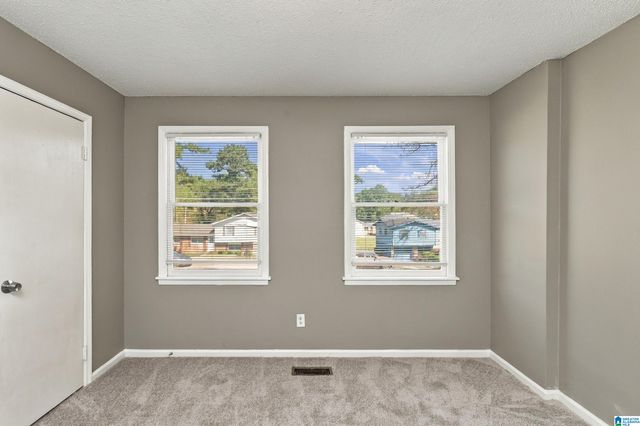 525 15TH COURT NW, Center Point, AL 35215