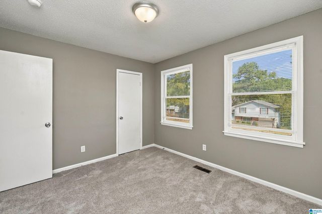 525 15TH COURT NW, Center Point, AL 35215