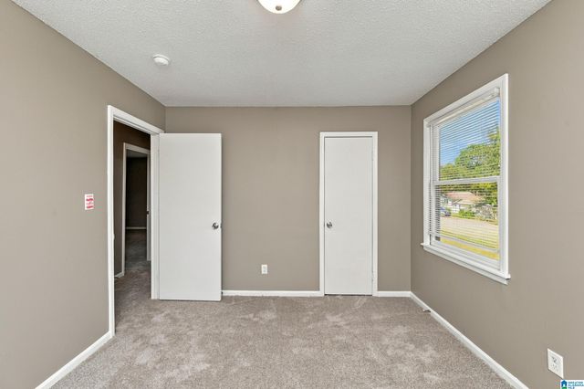 525 15TH COURT NW, Center Point, AL 35215