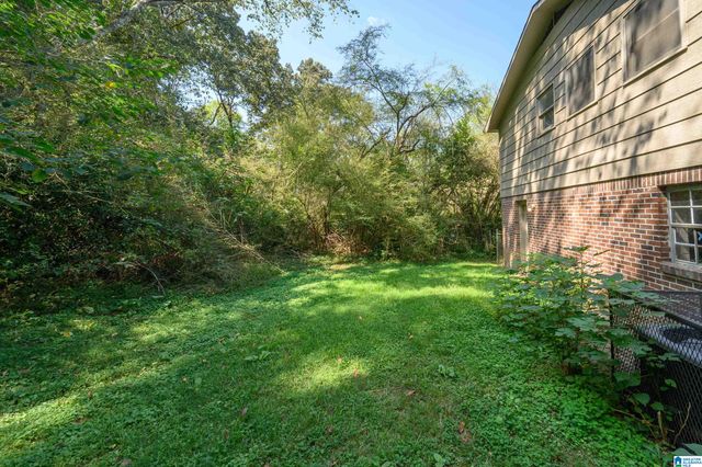 525 15TH COURT NW, Center Point, AL 35215