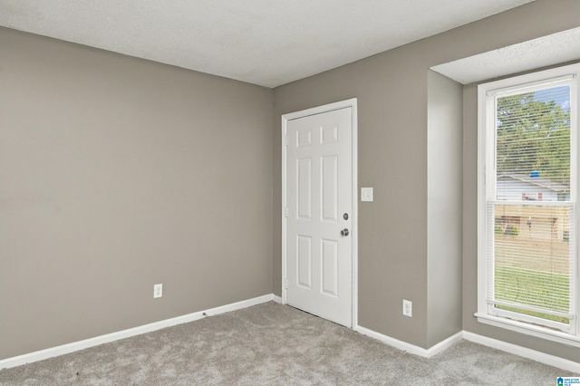 525 15TH COURT NW, Center Point, AL 35215