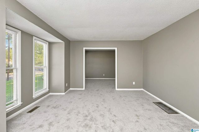 525 15TH COURT NW, Center Point, AL 35215