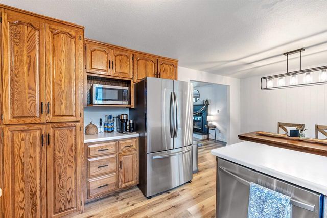 2141 DESCENDANT LANE, Green Bay, WI 54313