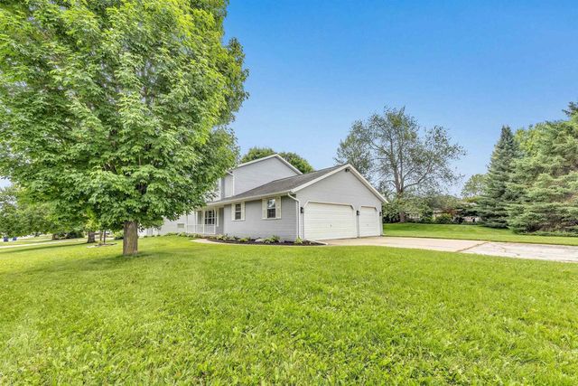 2141 DESCENDANT LANE, Green Bay, WI 54313