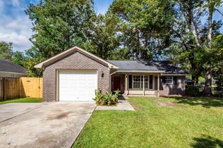 96 Four Iron Court, Summerville, SC 29483
