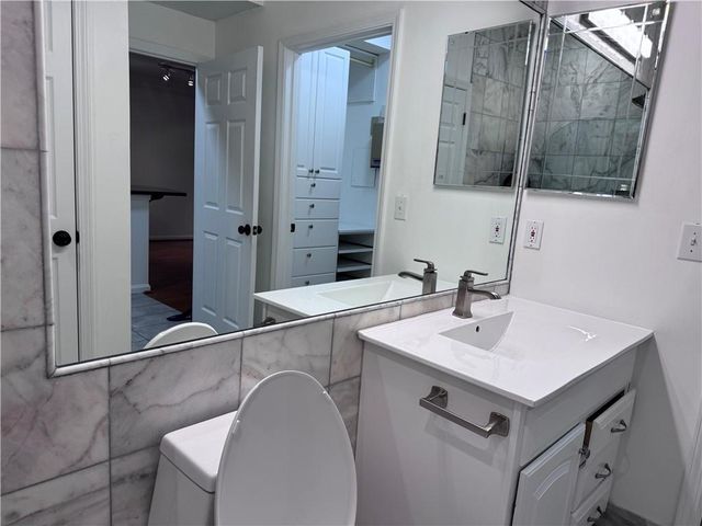 955 juniper Street NE 2129, Atlanta, GA 30309