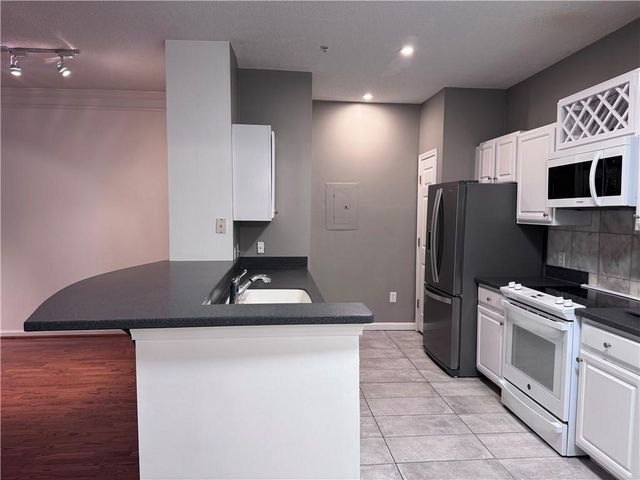 955 juniper Street NE 2129, Atlanta, GA 30309