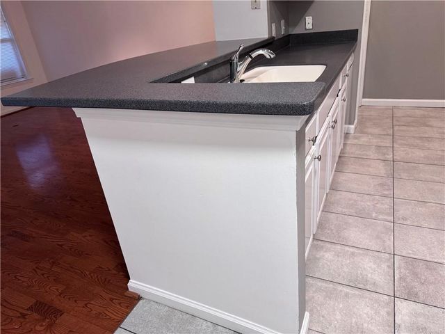 955 juniper Street NE 2129, Atlanta, GA 30309