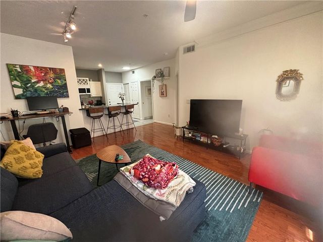 955 juniper Street NE 2129, Atlanta, GA 30309