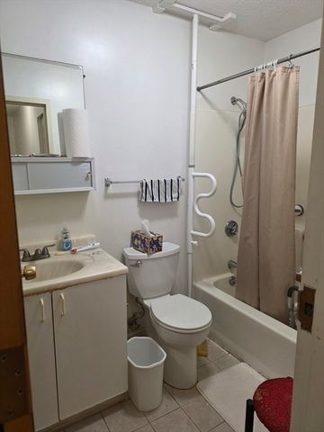 250 Whitwell St 2, Quincy, MA 02169