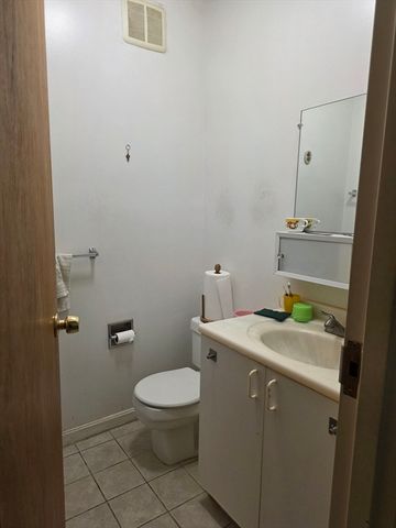 250 Whitwell St 2, Quincy, MA 02169