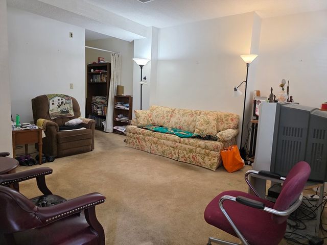 250 Whitwell St 2, Quincy, MA 02169