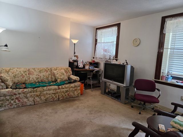 250 Whitwell St 2, Quincy, MA 02169