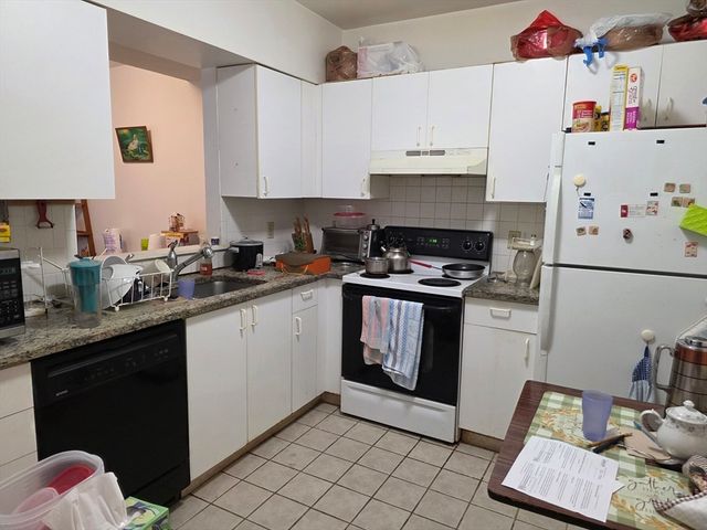 250 Whitwell St 2, Quincy, MA 02169