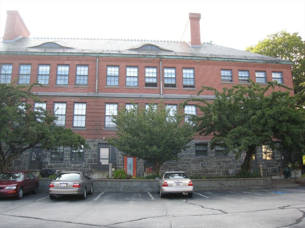 250 Whitwell St 2, Quincy, MA 02169