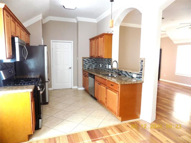 13715 Rural Oak Street, Houston, TX 77034