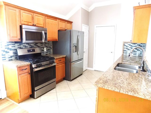 13715 Rural Oak Street, Houston, TX 77034