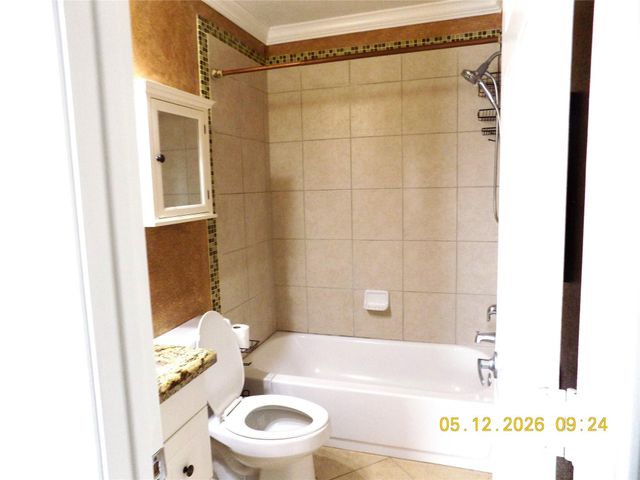 13715 Rural Oak Street, Houston, TX 77034