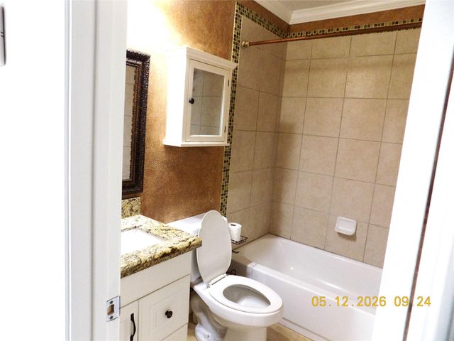 13715 Rural Oak Street, Houston, TX 77034