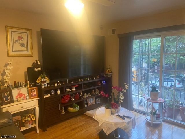 120 Seymour Ave, Newark City, NJ 07108