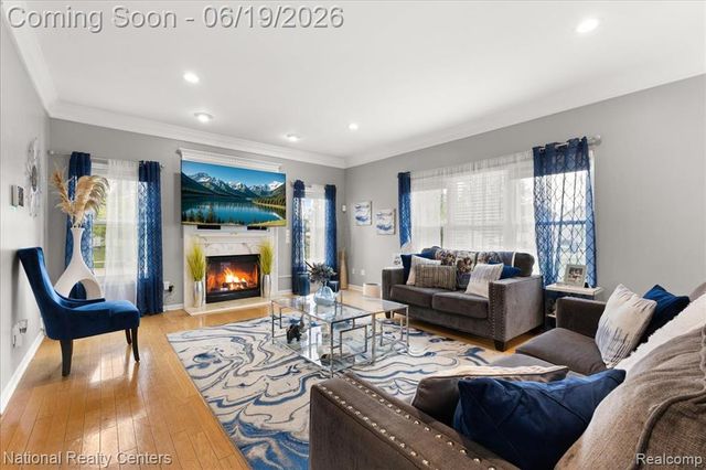 25035 Constitution Avenue, Warren, MI 48089