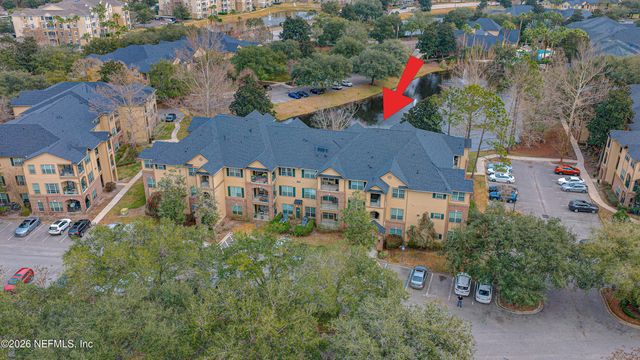 7800 POINT MEADOWS Drive 724, Jacksonville, FL 32256