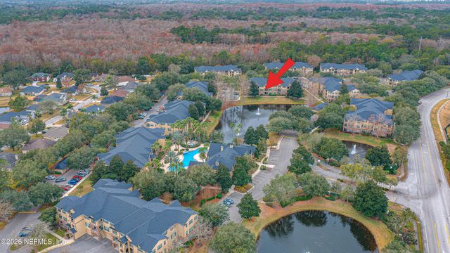 7800 POINT MEADOWS Drive 724, Jacksonville, FL 32256