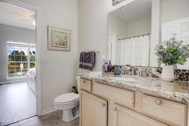 7800 POINT MEADOWS Drive 724, Jacksonville, FL 32256