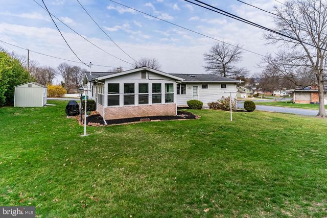 523 HASTINGS DR, Harrisburg, PA 17109