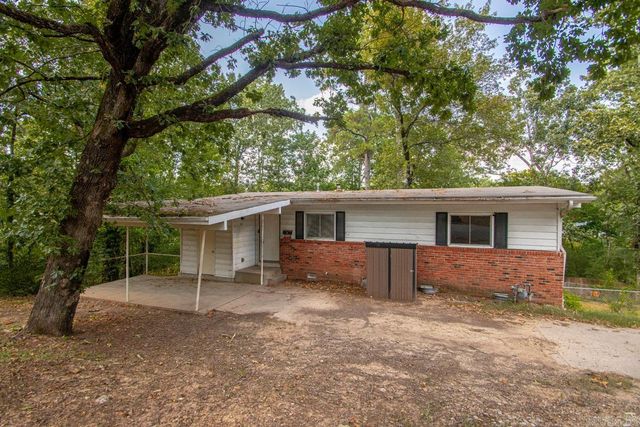 24 Westmont Circle, Little Rock, AR 72209
