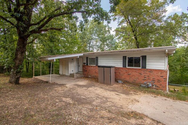 24 Westmont Circle, Little Rock, AR 72209