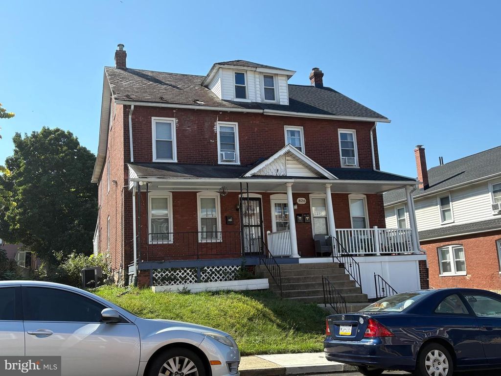 824 STIRLING ST, Coatesville, PA 19320