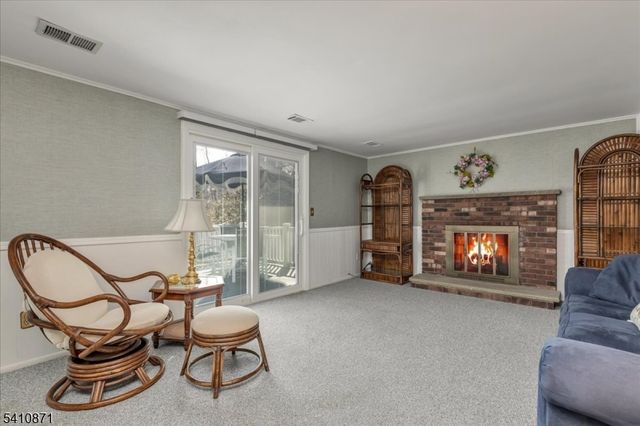 11 Dorr Rd, New Providence Boro, NJ 07974