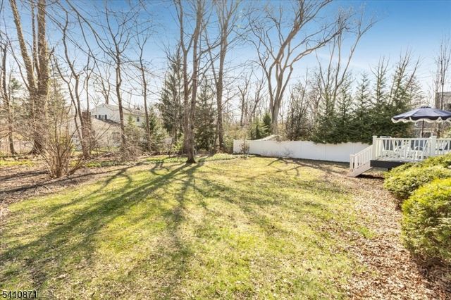 11 Dorr Rd, New Providence Boro, NJ 07974