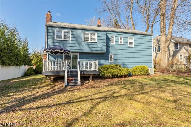 11 Dorr Rd, New Providence Boro, NJ 07974