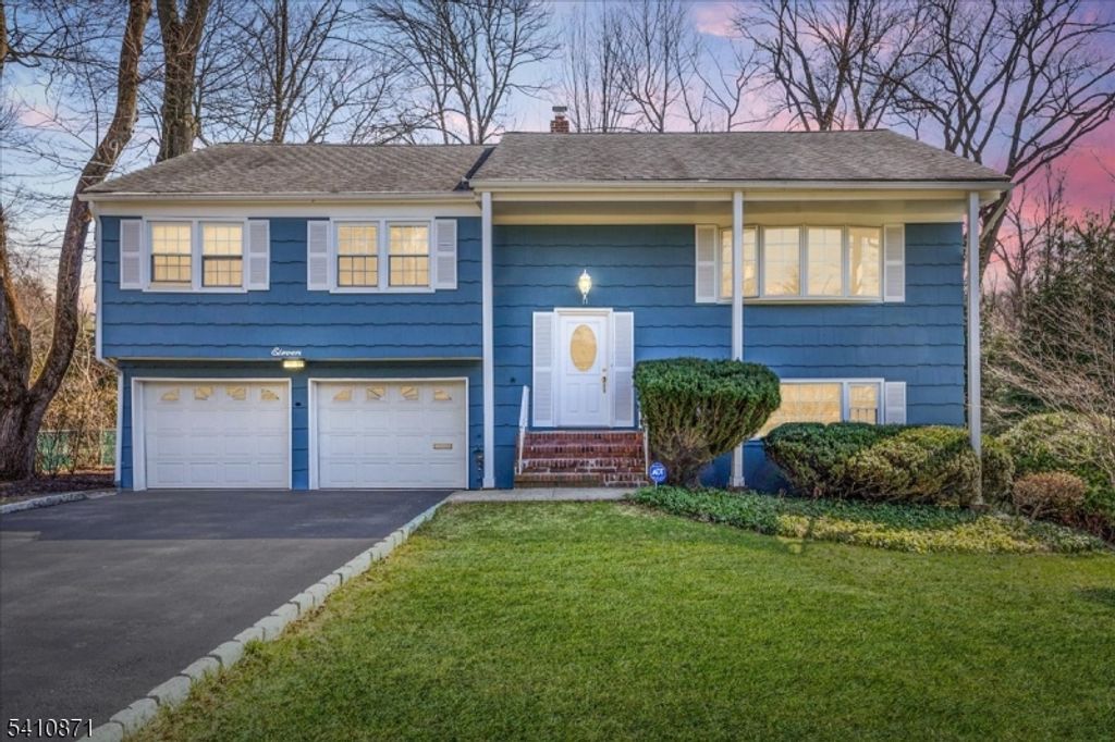 11 Dorr Rd, New Providence Boro, NJ 07974